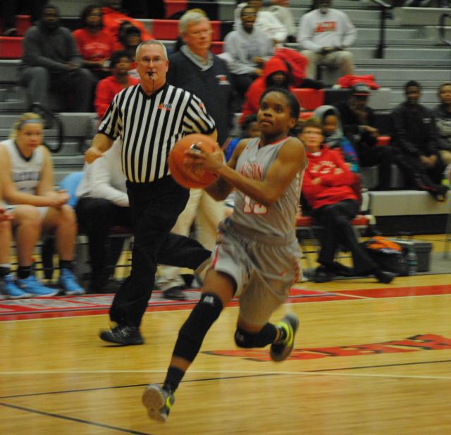 LaJarvia Brown of Alton had a star performance on Saturday in a tourney game, tossing in 27 points to lead all scorers.