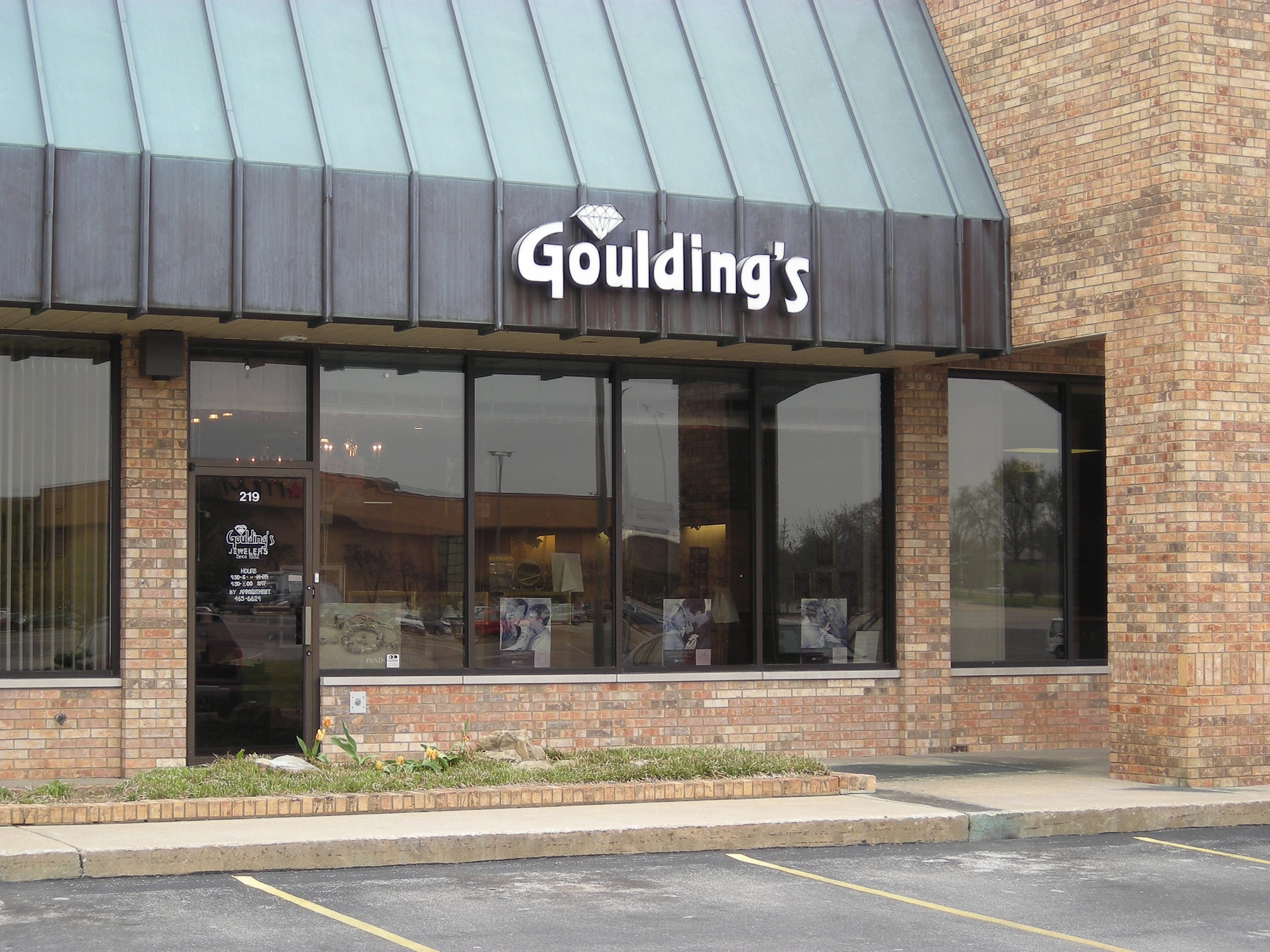 25 Off any monogrammed pendant offered by Goulding's Jewelers
