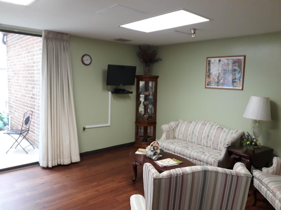 Skyline Towers Apartments Alton IL 62002