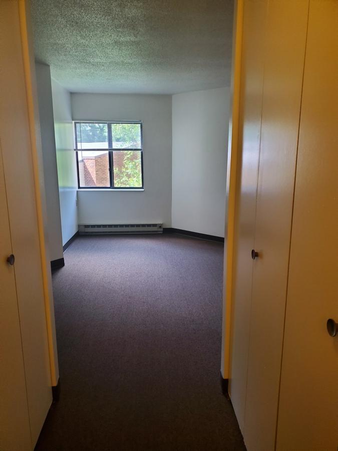 Skyline Towers Apartments Alton IL 62002 | RiverBender.com