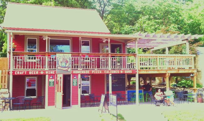 Crazy Beaver Pizza Lodge